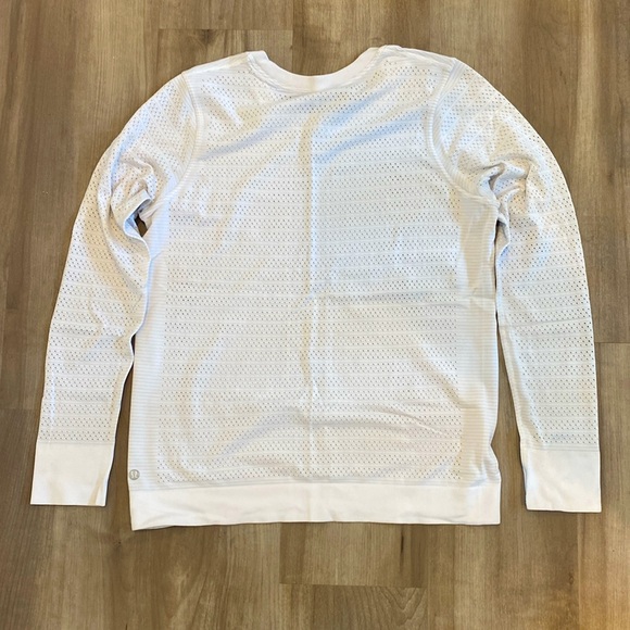 Lululemon, Size 8, White Perforated Long Sleeve Top - Picture 2 of 4